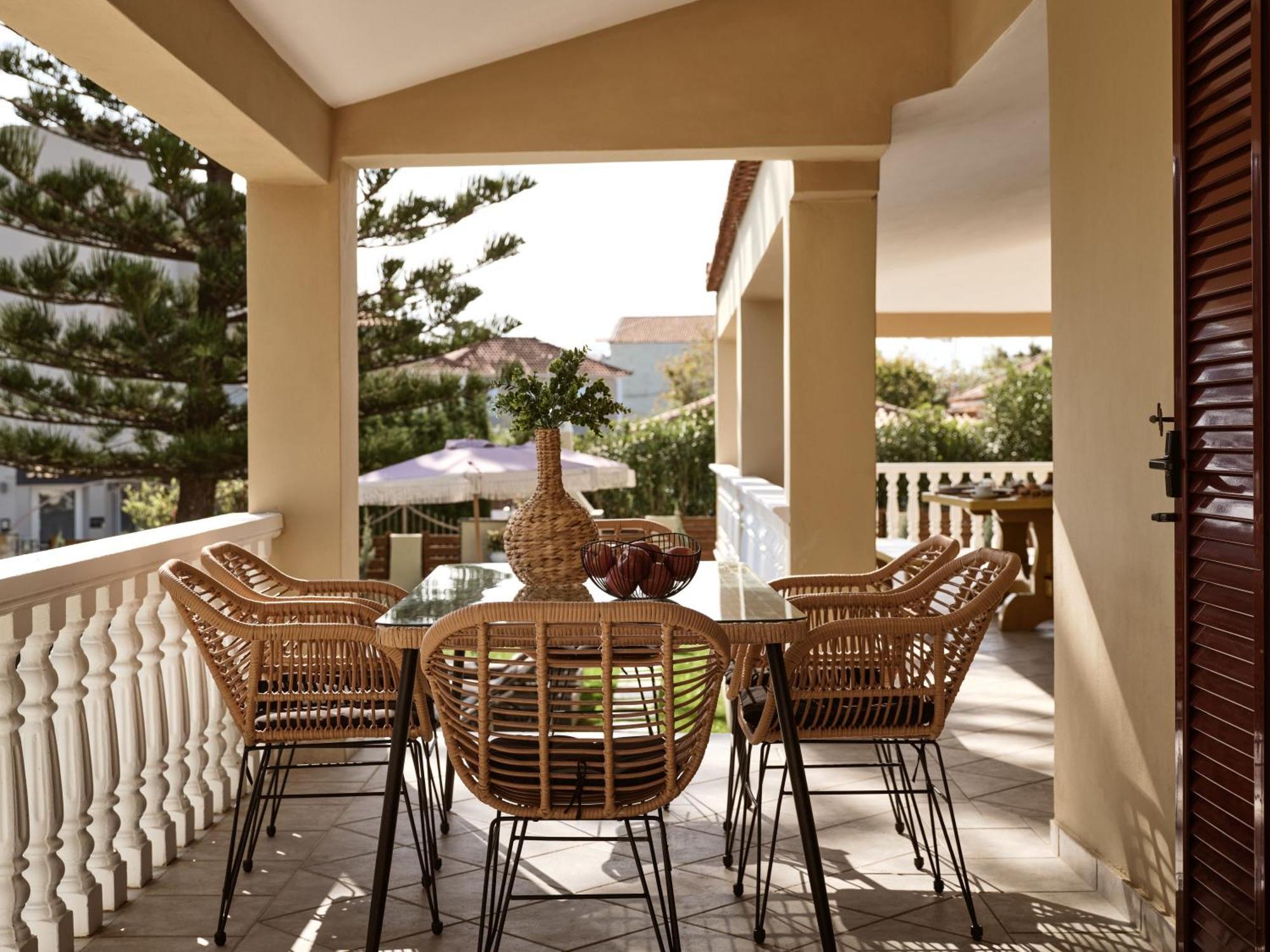 Sea Elegance Villa - On The Beach, By Zantewize Psarou  外观 照片